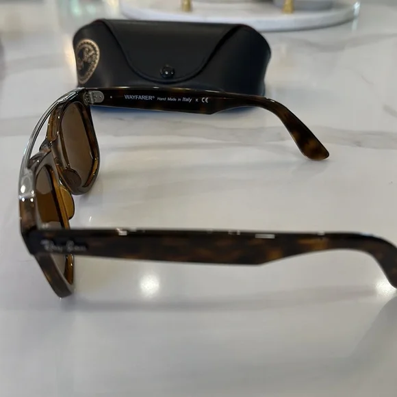 Ray-Ban Brow Bar Wayfarer sunglasses